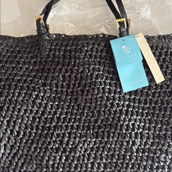 Black Woven Tote with Spacious Design - Picture 2 of 6